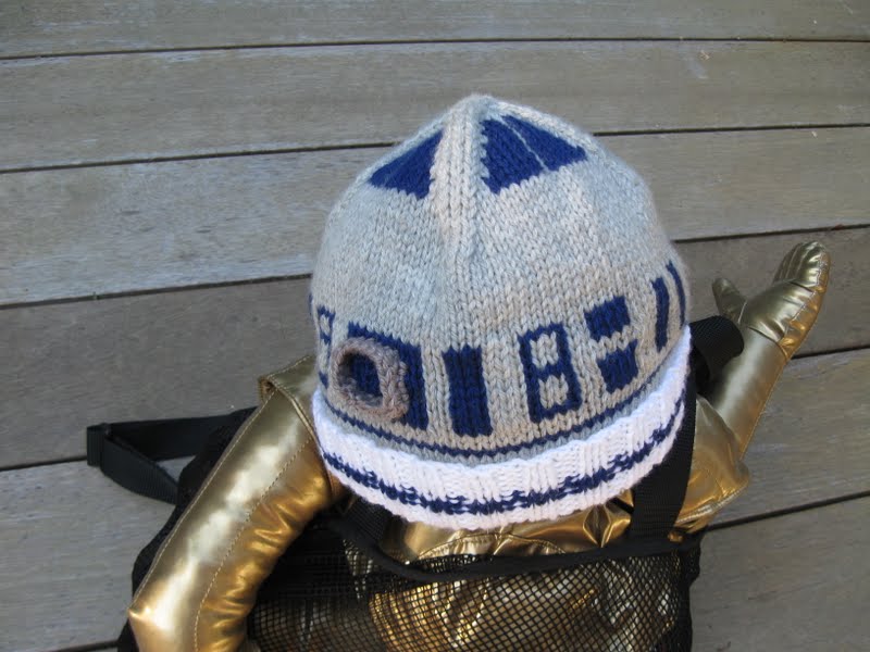 You *can* knit with a lightsaber!: Presenting: The R2-D2 Hat