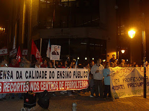 Manifa en defensa ensino