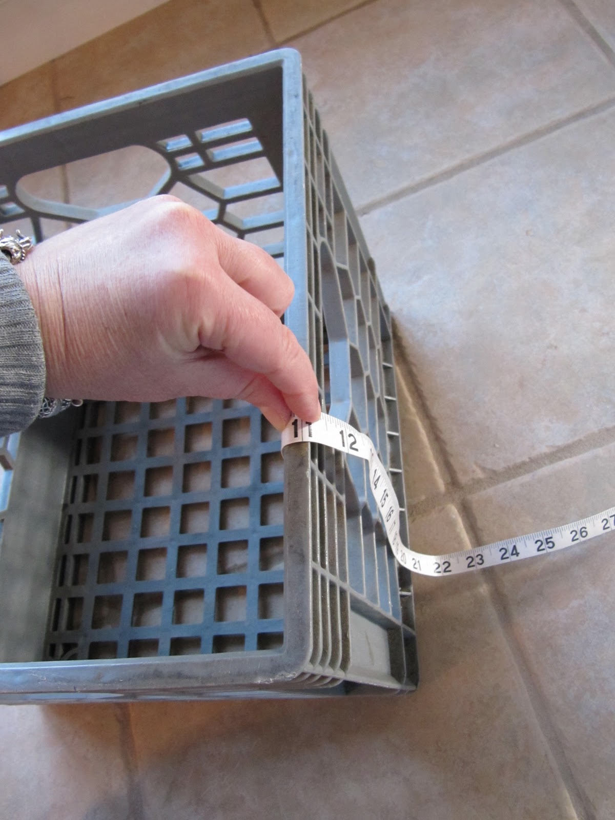 Sew Many Ways... Tool Time Tuesday...Milk Crate Cover