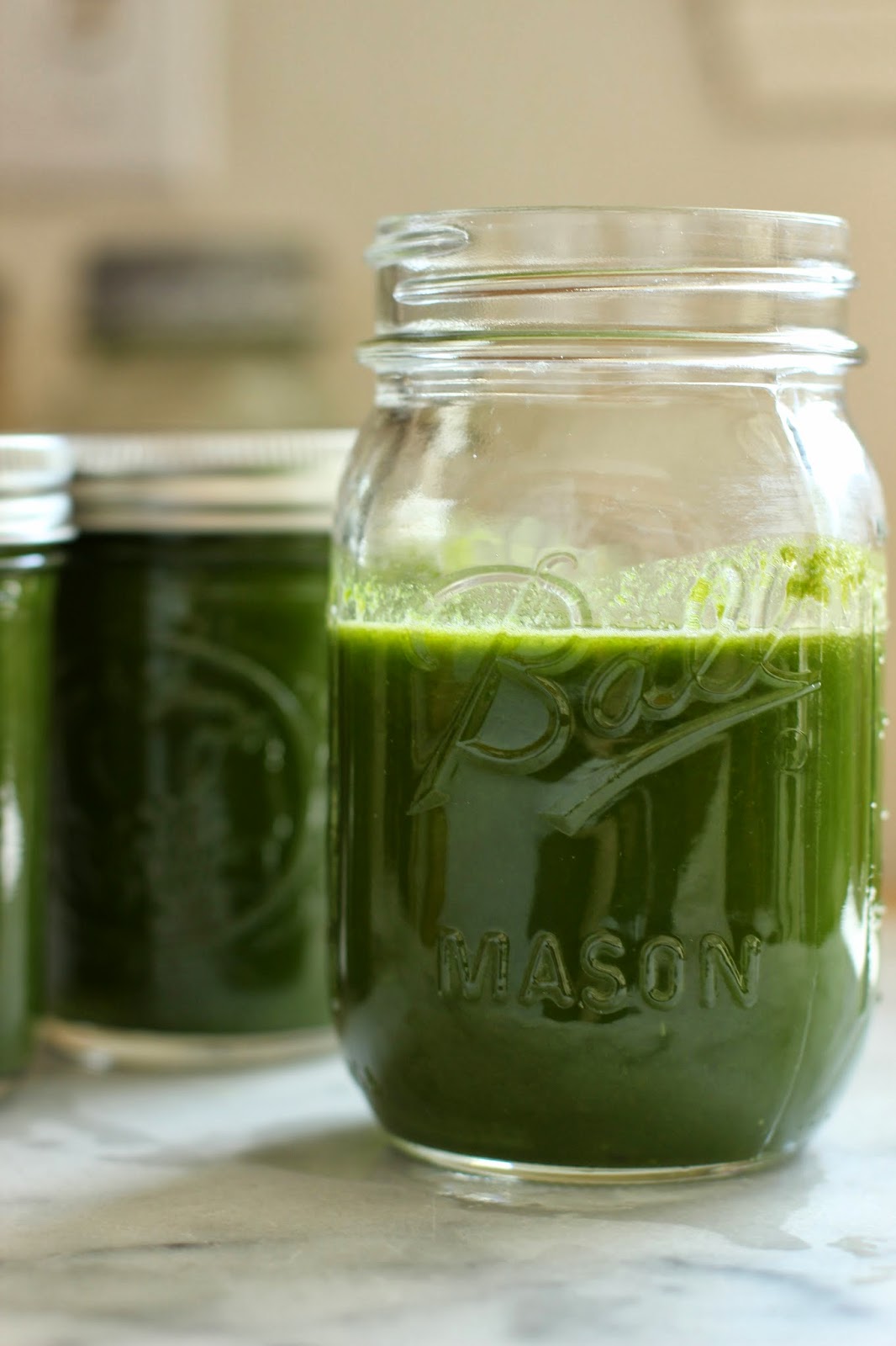 The Owl with the Goblet Green Juice + Our Experience with Juicing