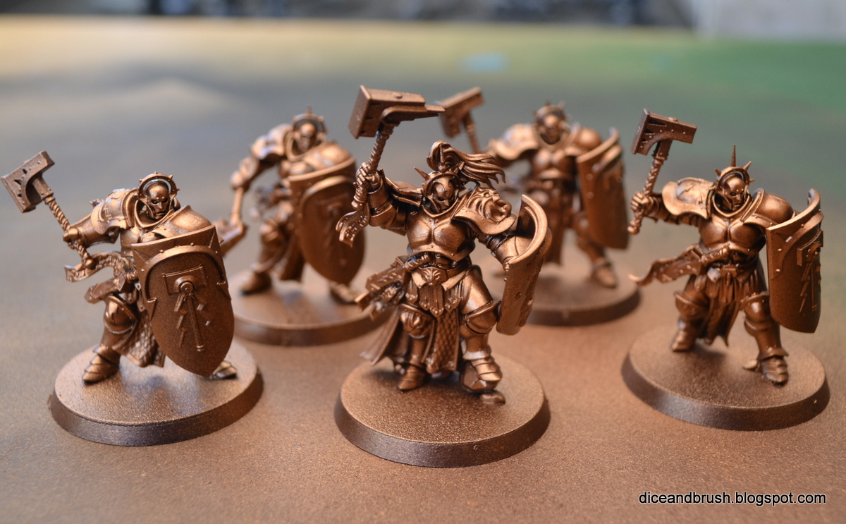 Dice and Brush Tutorial How to paint Stormcast Eternals (Lions of Sigmar colors)