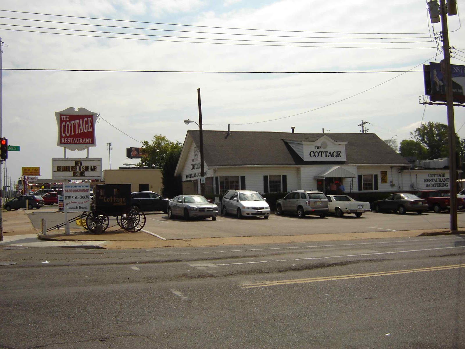 Memphis Que A Country Diner In The City The Cottage