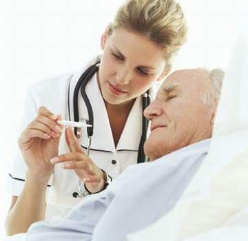 Khi người cao tuổi bị sốt Khi người cao tuổi bị sốt