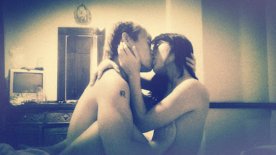 http://3.bp.blogspot.com/-MNgS3djdqko/UIAonu8hV_I/AAAAAAAAA7c/Tn5LSzEy-zE/s1600/Alvin+And+Vivian+Sumptuous+Erotica+Malaysian+Sex+Blog+Exposed+With+Nude+Photos+And+Sex+Videos+www.GutterUncensored.com+017.jpg