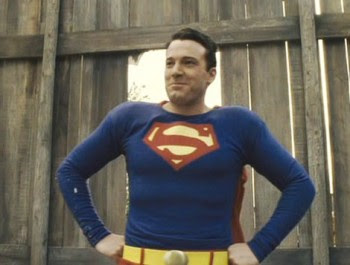 ben-affleck-superman-suit-350x265.jpg