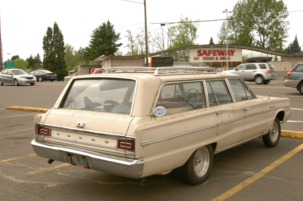 OLD PARKED CARS. 1966 Dodge 440 Wagon.