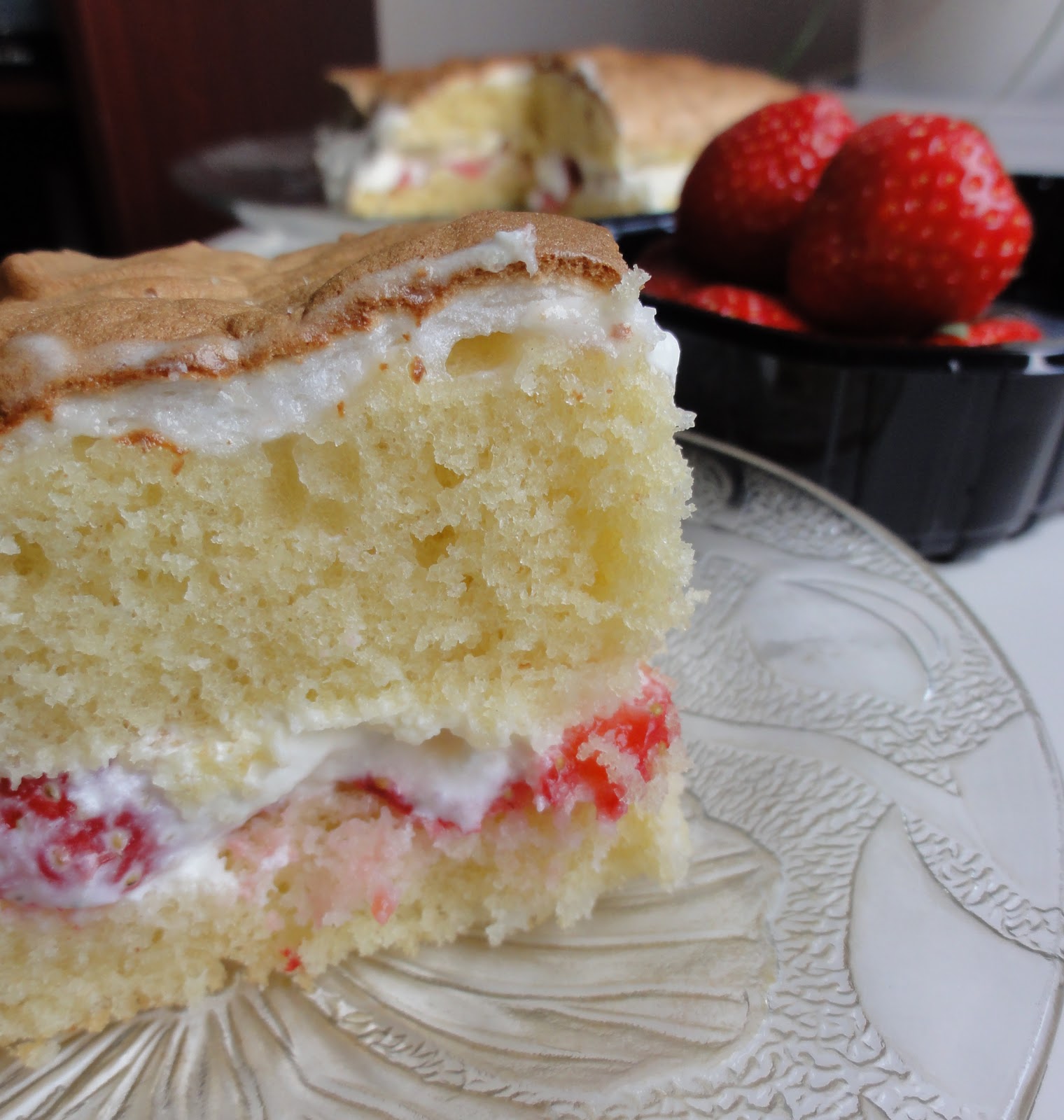 Vanilla Meringue Cake