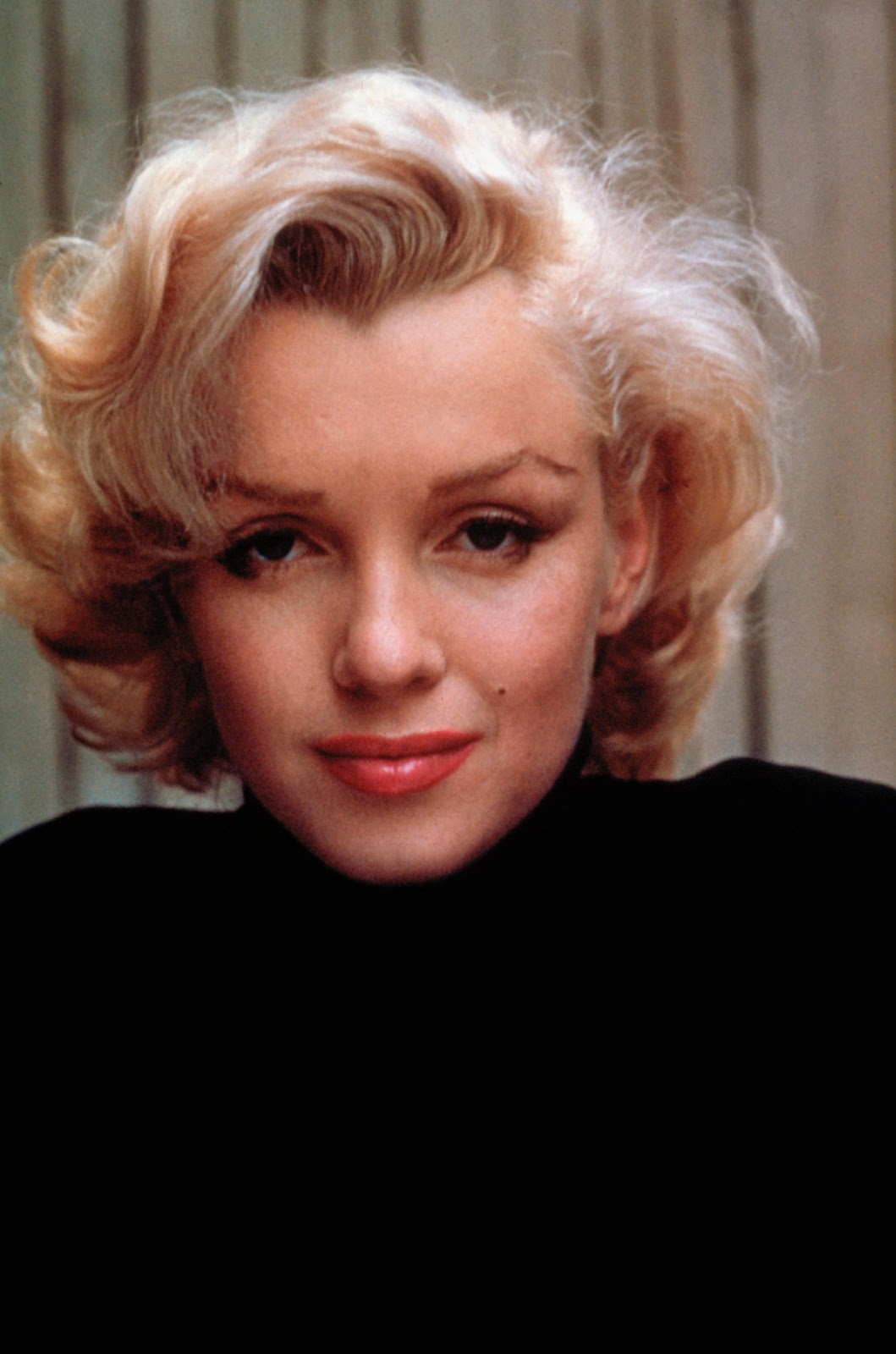 http://3.bp.blogspot.com/-MRId0Qj8Pa4/TwHZxgydKnI/AAAAAAAAsDU/3fievubU2Nw/s1600/Marilyn-Monroe-1291.jpg