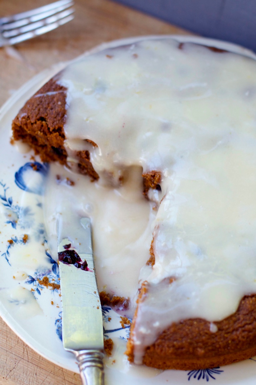 That's So Vegan Blueberry Molasses Cake with Lemon Icing