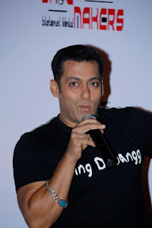 Salman Khan at Hyderabad for Dabangg2 promotion  