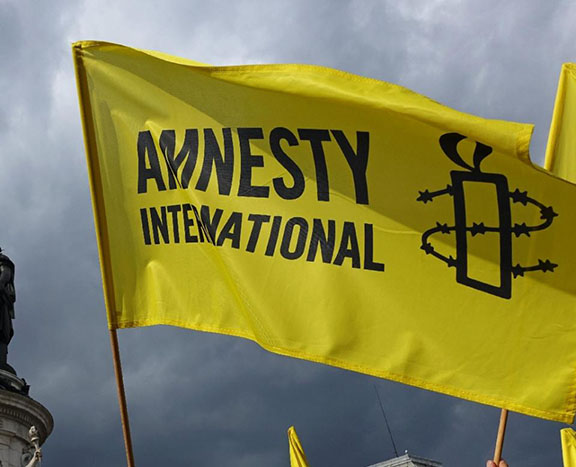 Azerbaiyán deporta activistas de Amnistía Internacional