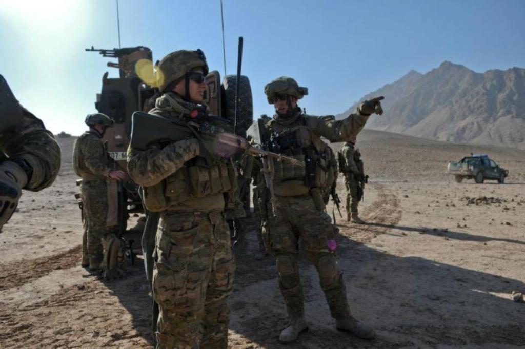 soldats australiens Australian+and+American+Soldiers+during+a+vehicle+patrol+around+Spin+Ketcha+while+serving+with+Provincial+Reconstruction+Team+%2528PRT%2529+Uruzgan+war+on+terror+taliban+action+operation+afghanistan+clash++soldier+troop+un+%25287%2529