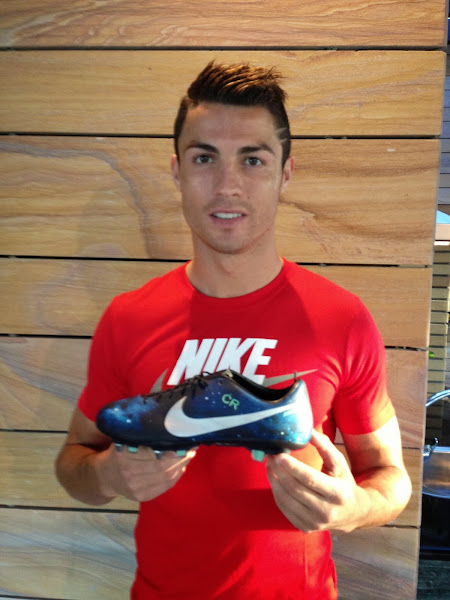 Nike Mercurial Vapor XI CR7 FG Mens Soccer Shoes 852514