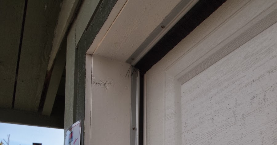 Minimalist Garage Door Seal Gap 