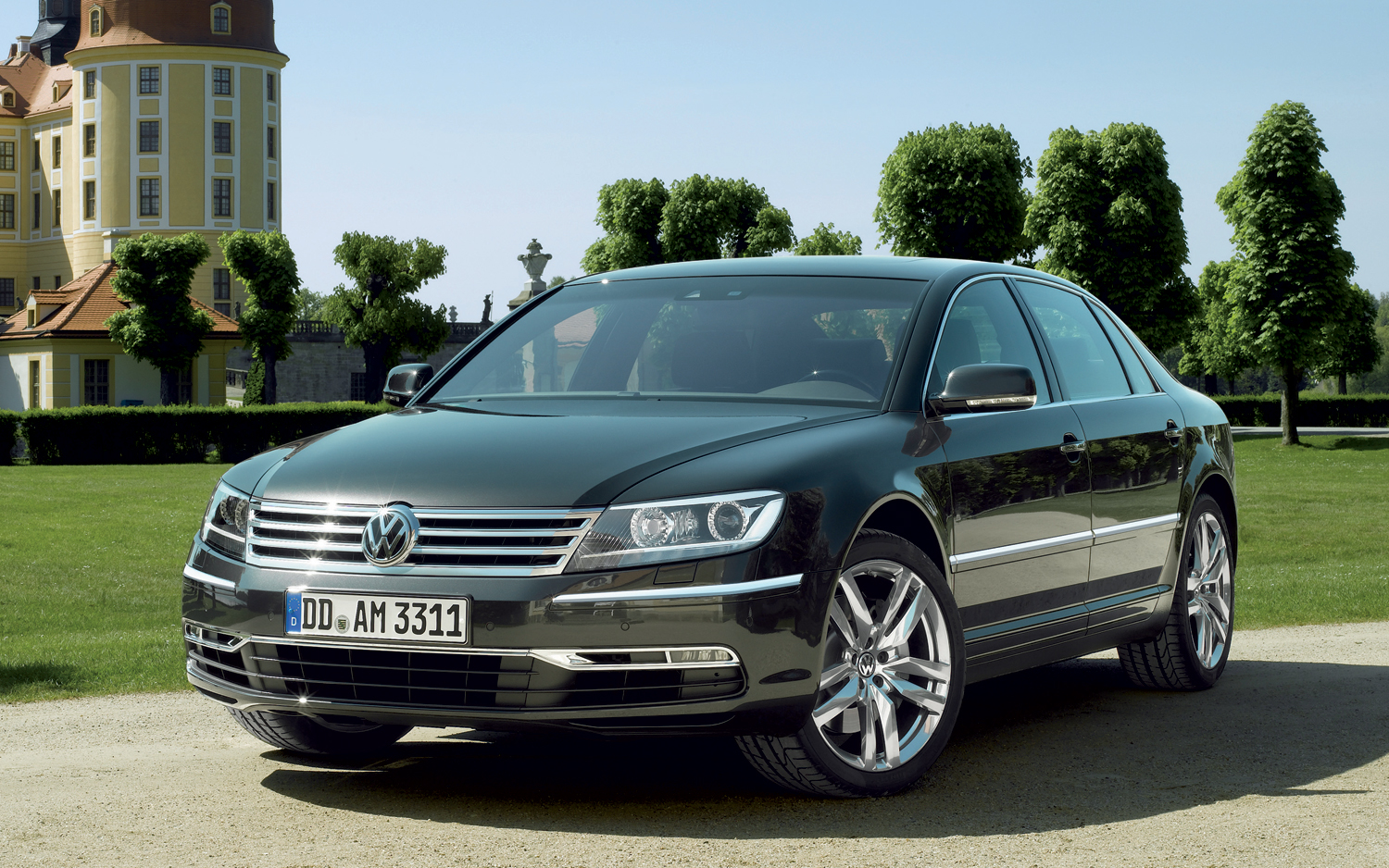 Automotive Database Volkswagen Phaeton
