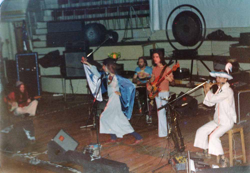 It's Psychedelic Baby Magazine Gong interview with Daevid Allen