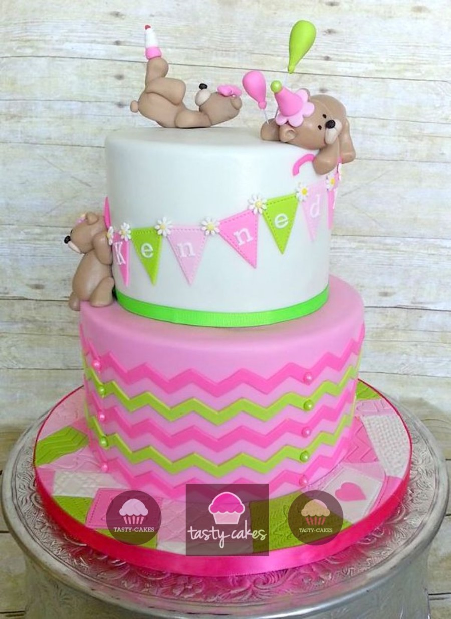 The Sensational Cakes Bears Theme Cute Bunting Design Chervon