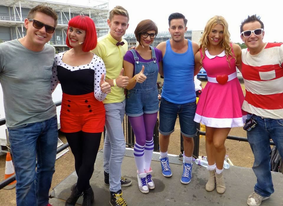 Cast-Stars-of-The-GoGoGo-Show-On-Roof-Nick-Jr-UK-Nickelodeon-Junior-Go.jpg