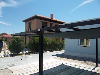 NORBEL CARPINTERIA METÄLICA Y ACERO INOXIDABLE: PERGOLA PARA CUBRIR COCHES