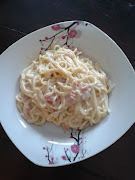 Heute gabs auf die Schnelle Spaghetti mit Kräuterkäsesoße.