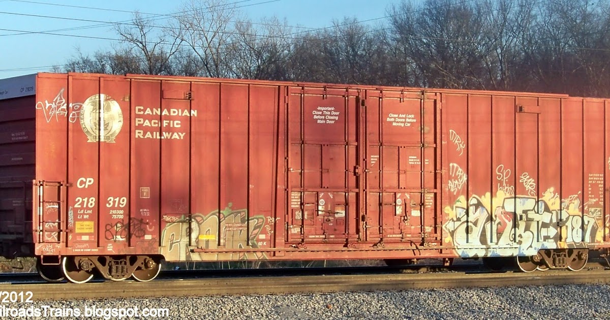 RAILROAD Freight Train Engine EMD GE Boxcar BNSF,CSX,FEC