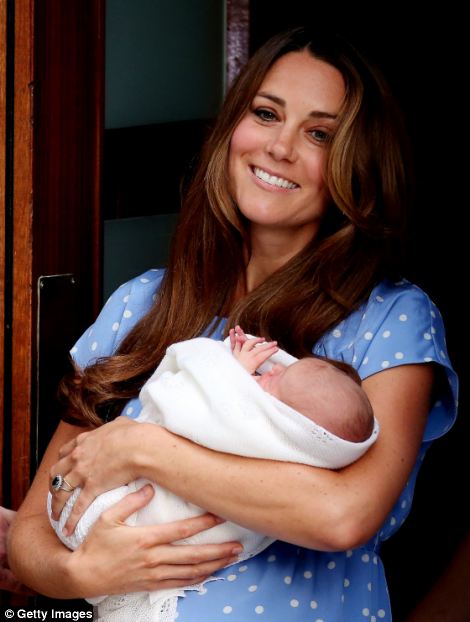 dailymail kate william happy baby 16