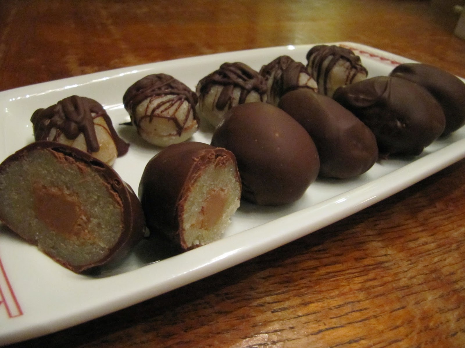 MakingTastyPlates Nougatfilled Marzipan Easter Eggs!