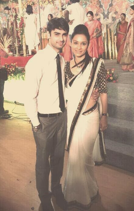 TV Actor Varun Kapoor Wife Dhanya Mohan - MERE PIX