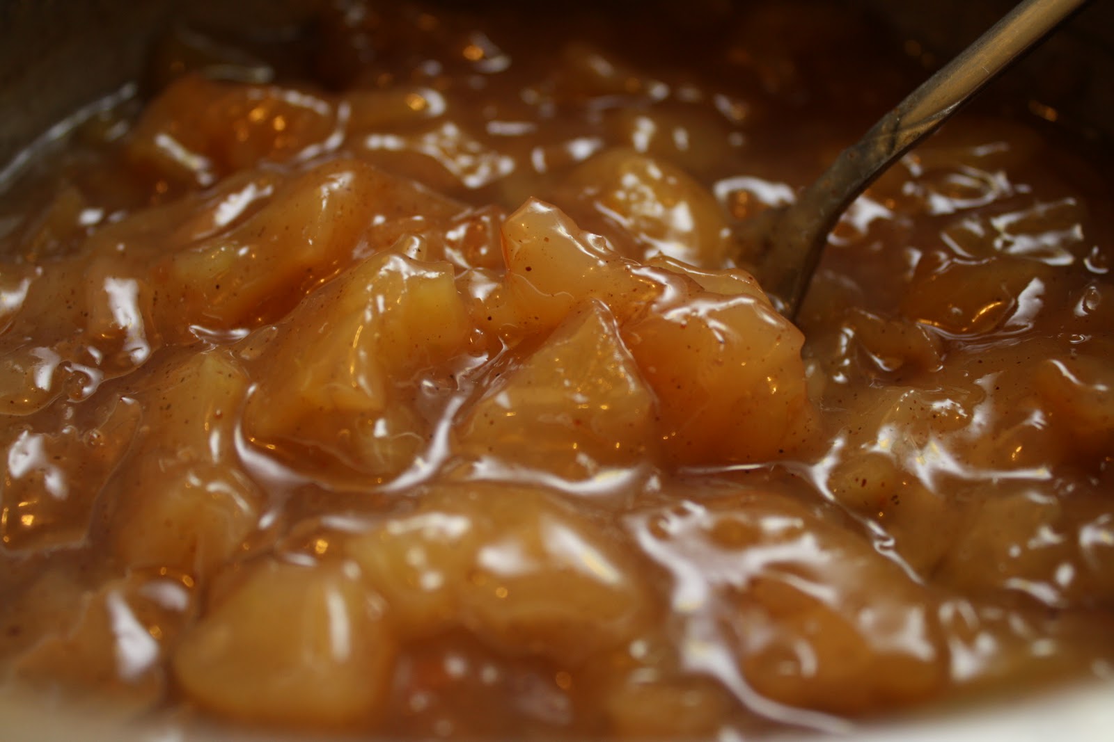 Elizabeth's Daisies Stuffed Pancakes with Caramel Syrup
