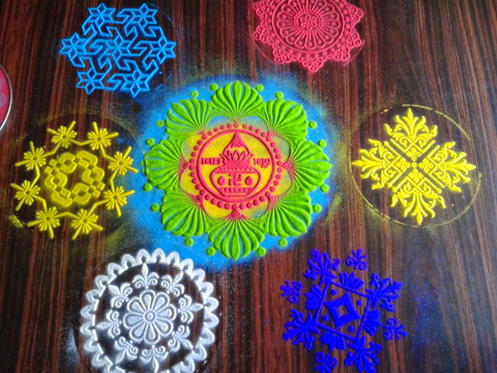 Diwali Rangoli , Kolam , Designs Images rangavali stencil deisngs