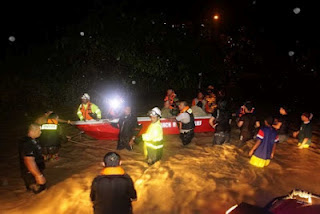 BANJIR DI HULU LANGAT SUKARELAWAN UNIT AMAL DAN AHLI-AHLI PAS DIPERLUKAN SEGERA: 8 MAC 2012