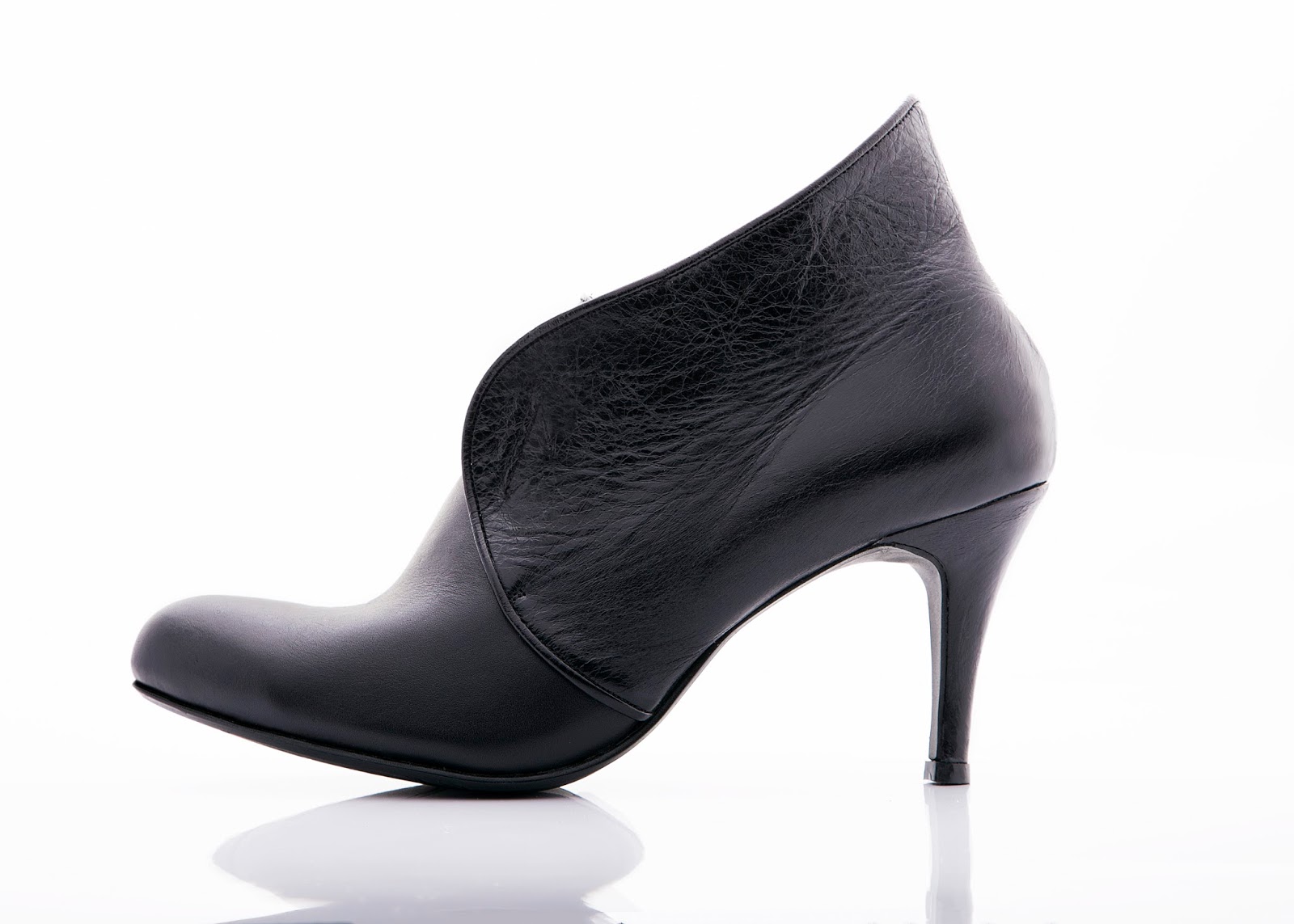 Kee Hua Chee Live! BONIA REVEALS NEW SHOES FOR CHRISTMAS Kee Hua Chee Live! BONIA REVEALS NEW SHOES FOR CHRISTMAS