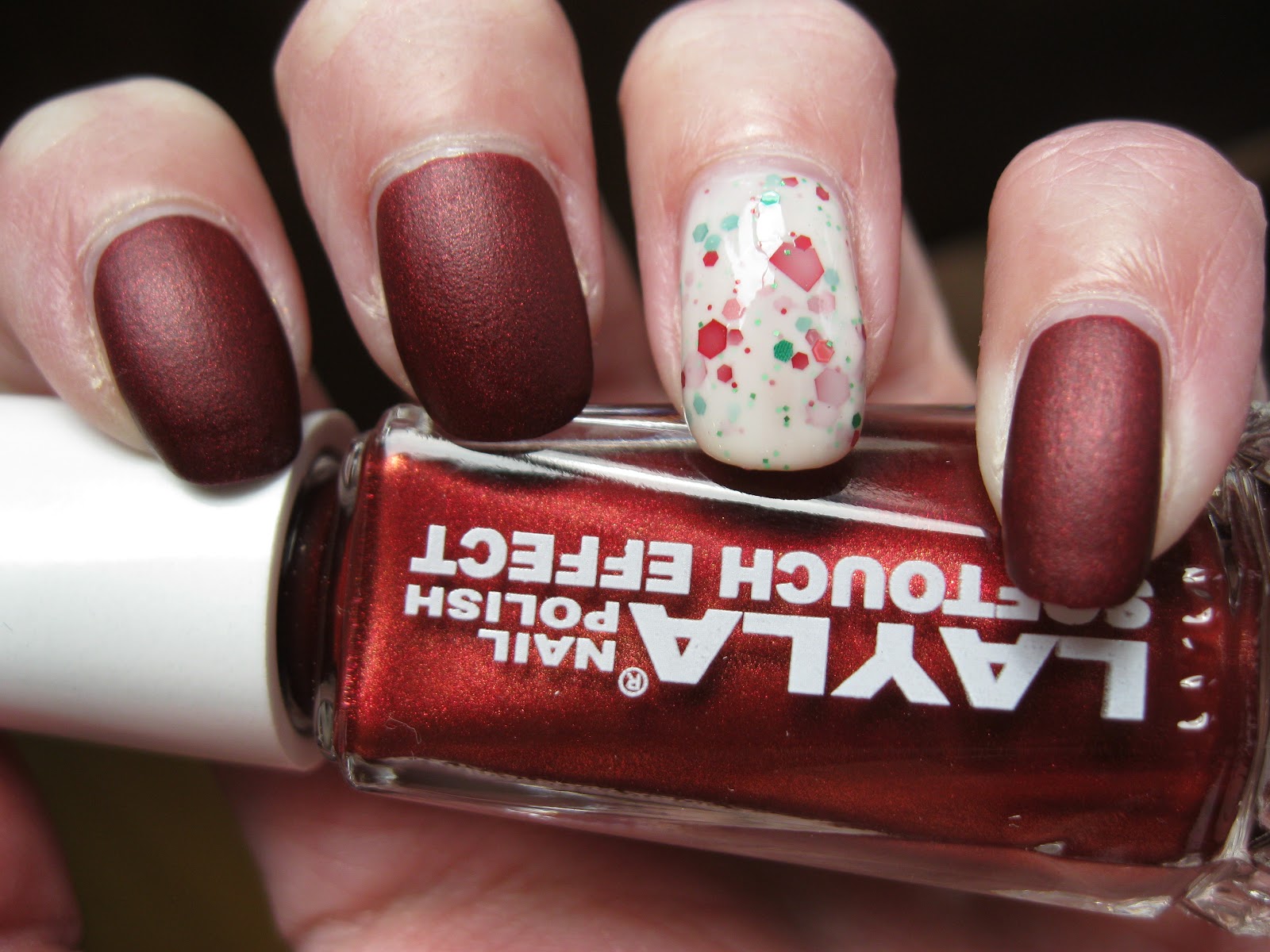 The Lacquer Tracker Layla Soft Touch in 07 Queen Bordeaux + Jindie