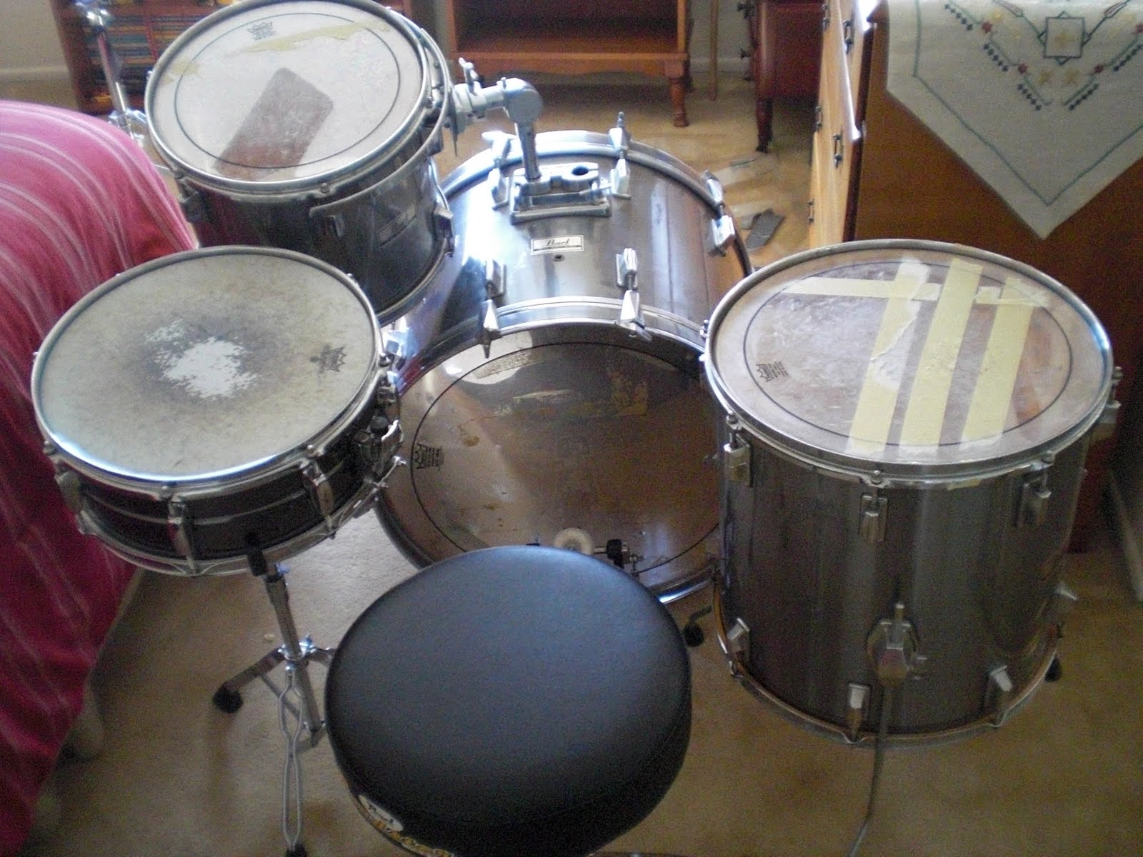 Drum Equipment Pearl World Series Drum Set