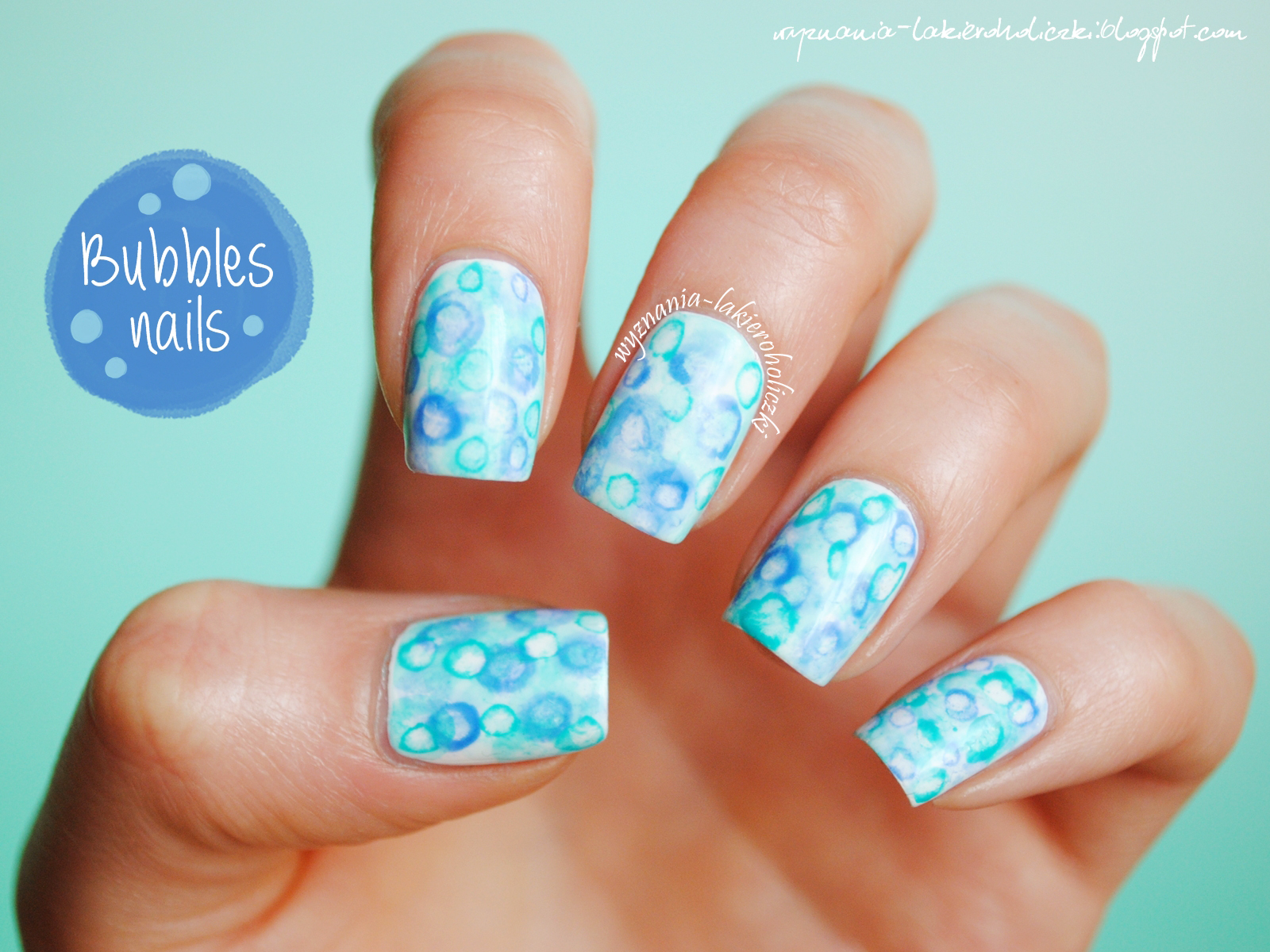 Confessions of a Polishaholic Bubbles nails )