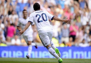 Real Madrid inició con empate la defensa del titulo