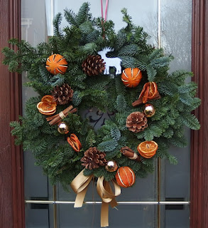 My DIY christmas wreath on our front door