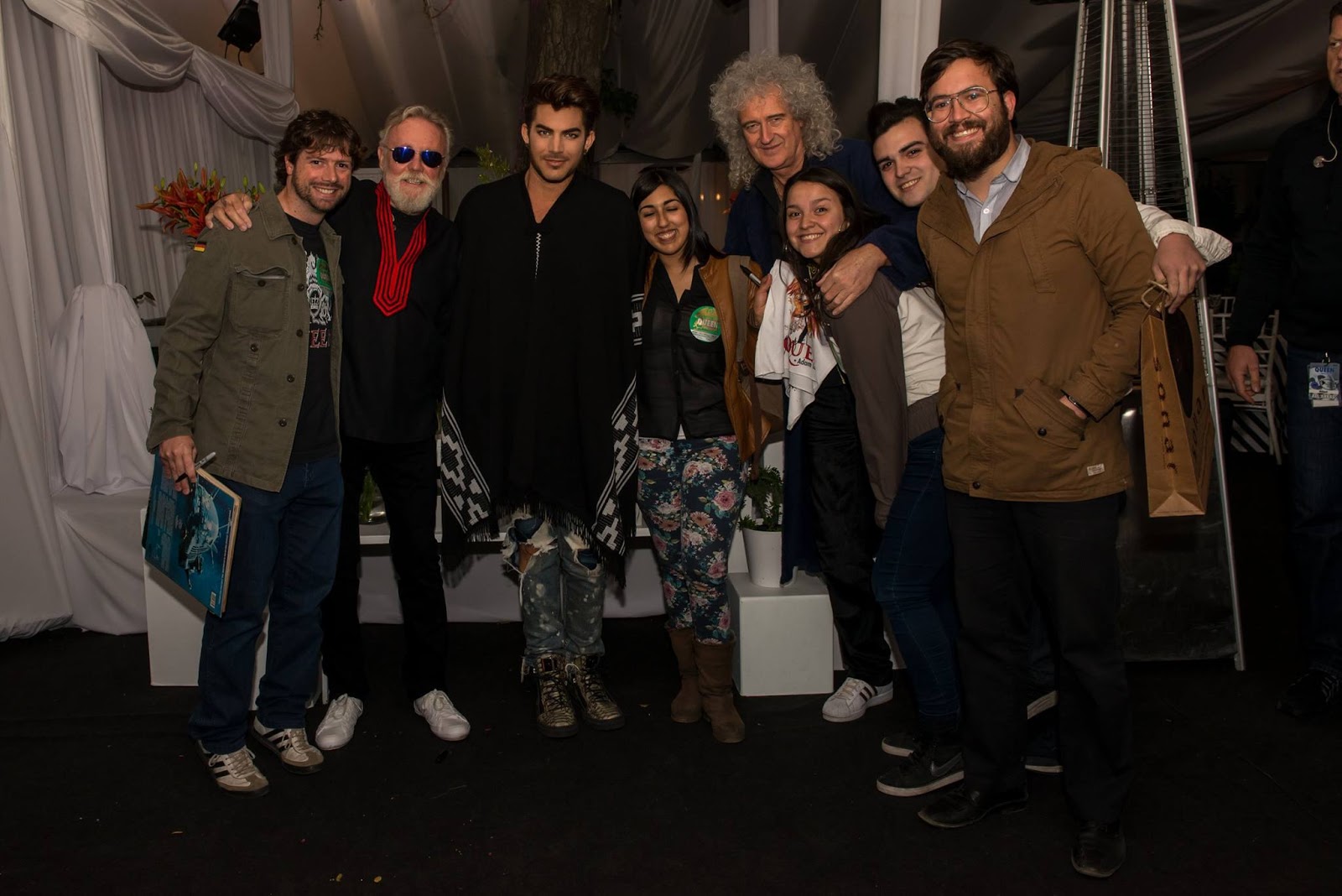 20150930 Candid Meet & Greet Backstage with Queen + Adam Lambert Santiago, Chile