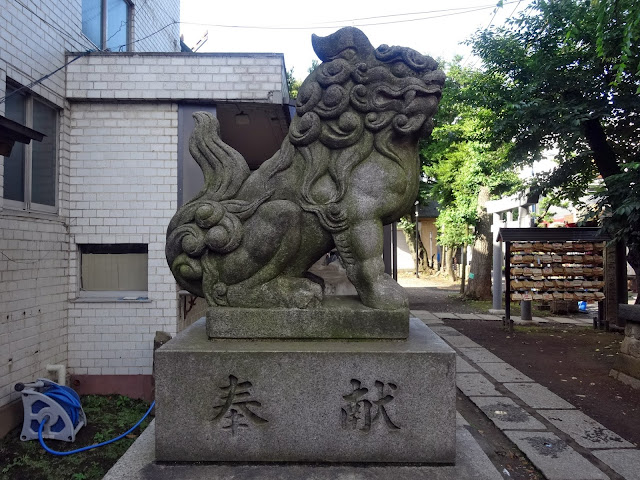 狛犬,皆中稲荷神社,新大久保〈著作権フリー無料画像〉Free Stock Photos