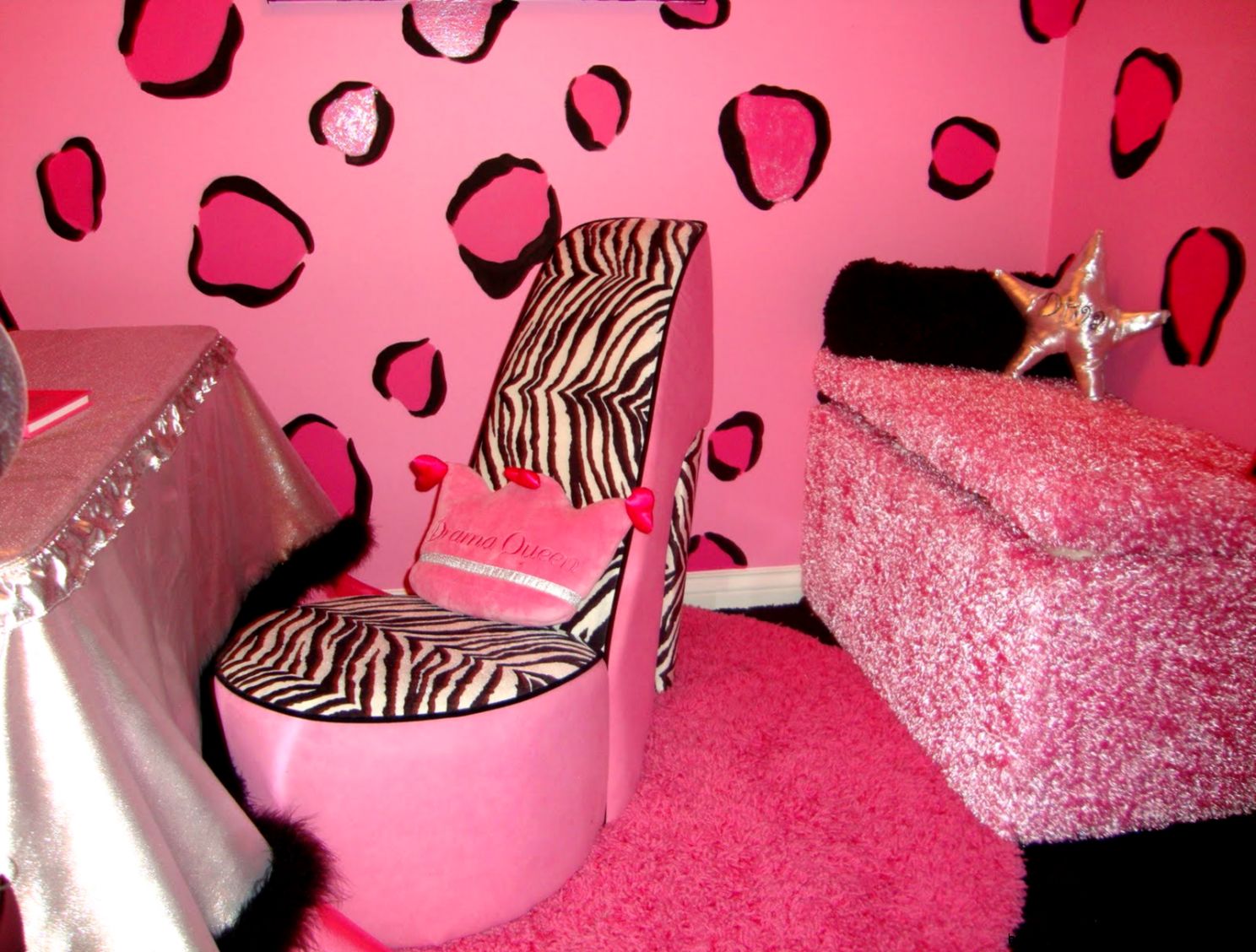 Pink and Zebra Girl Room Ideas Pink and Zebra Girl Room Ideas