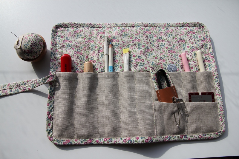 Picchie sewing note Sewing case and pin cushion （ソーイングケースとピンクッション）