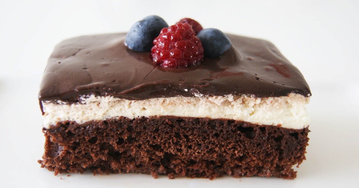 Ağlayan Pasta [Çikolata sosluKrem şantili Islak kek]