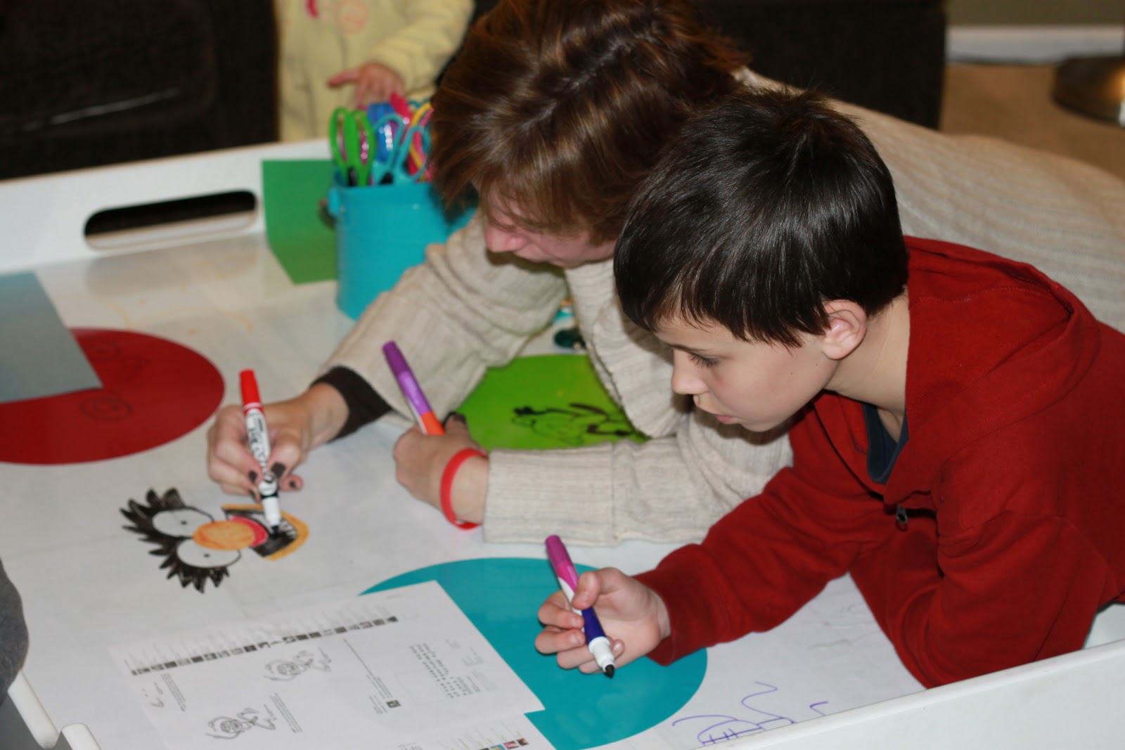 everydayMOM The dry erase table