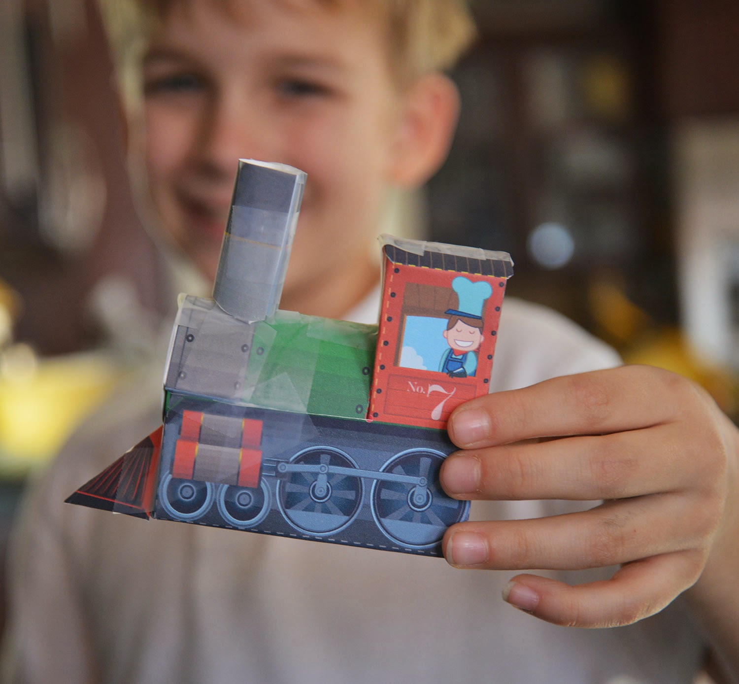 A school of fish Making paper model trains