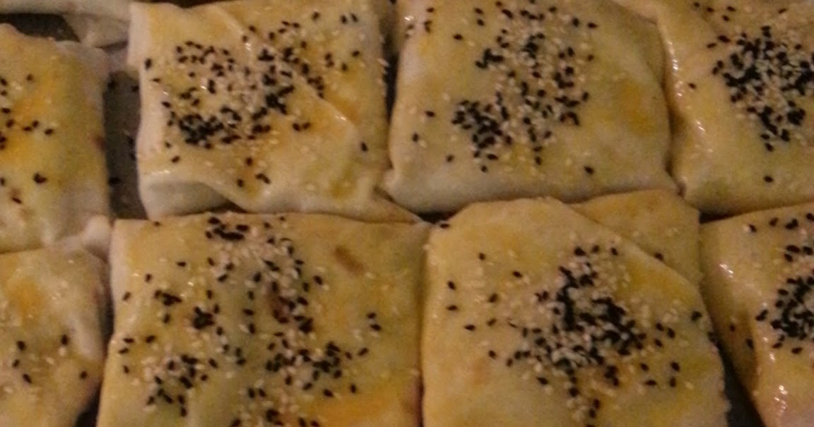 KELEBEK GÜNLÜĞÜ PIRASALI ISPANAKLI BÖREK