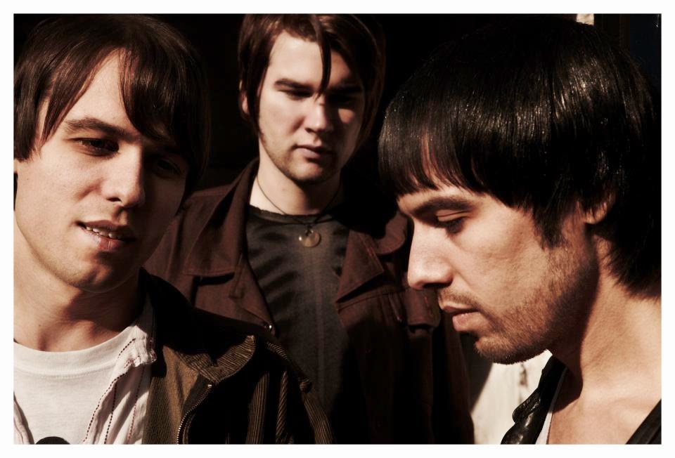 The Cribs unveil new track "I See Your Pictures Every Day"