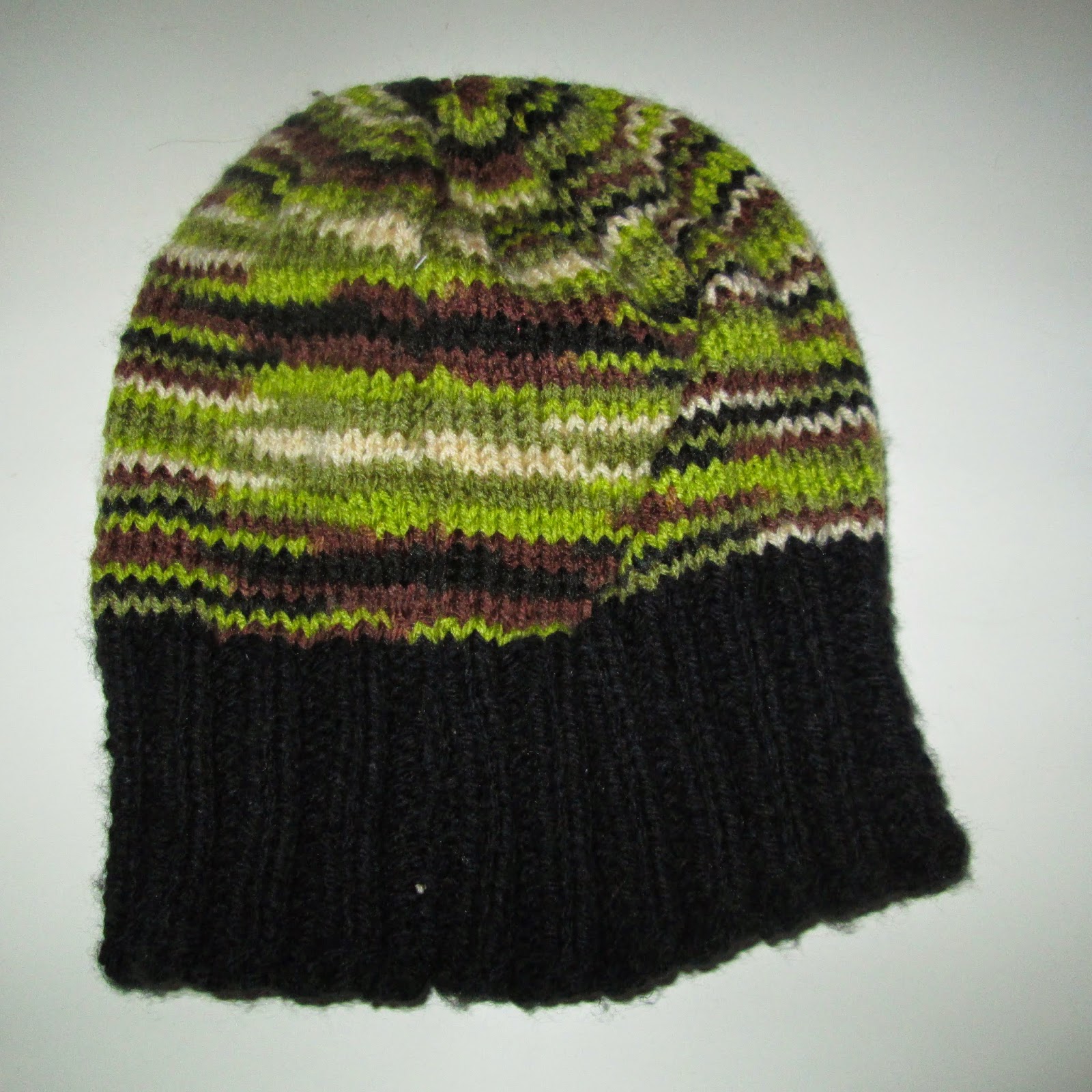 roommom27 Hats for the Homeless