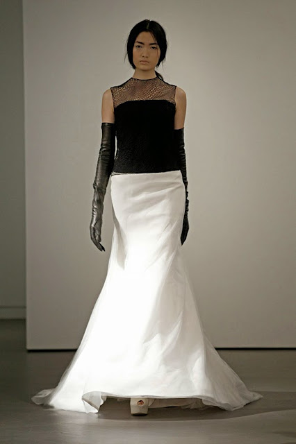 Vera Wang Black and White Wedding Dress 05