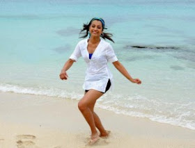Trisha-Hot-Bikini-In-Beach-Photoshoot Trisha-Hot-Bikini-In-Beach-Photoshoot