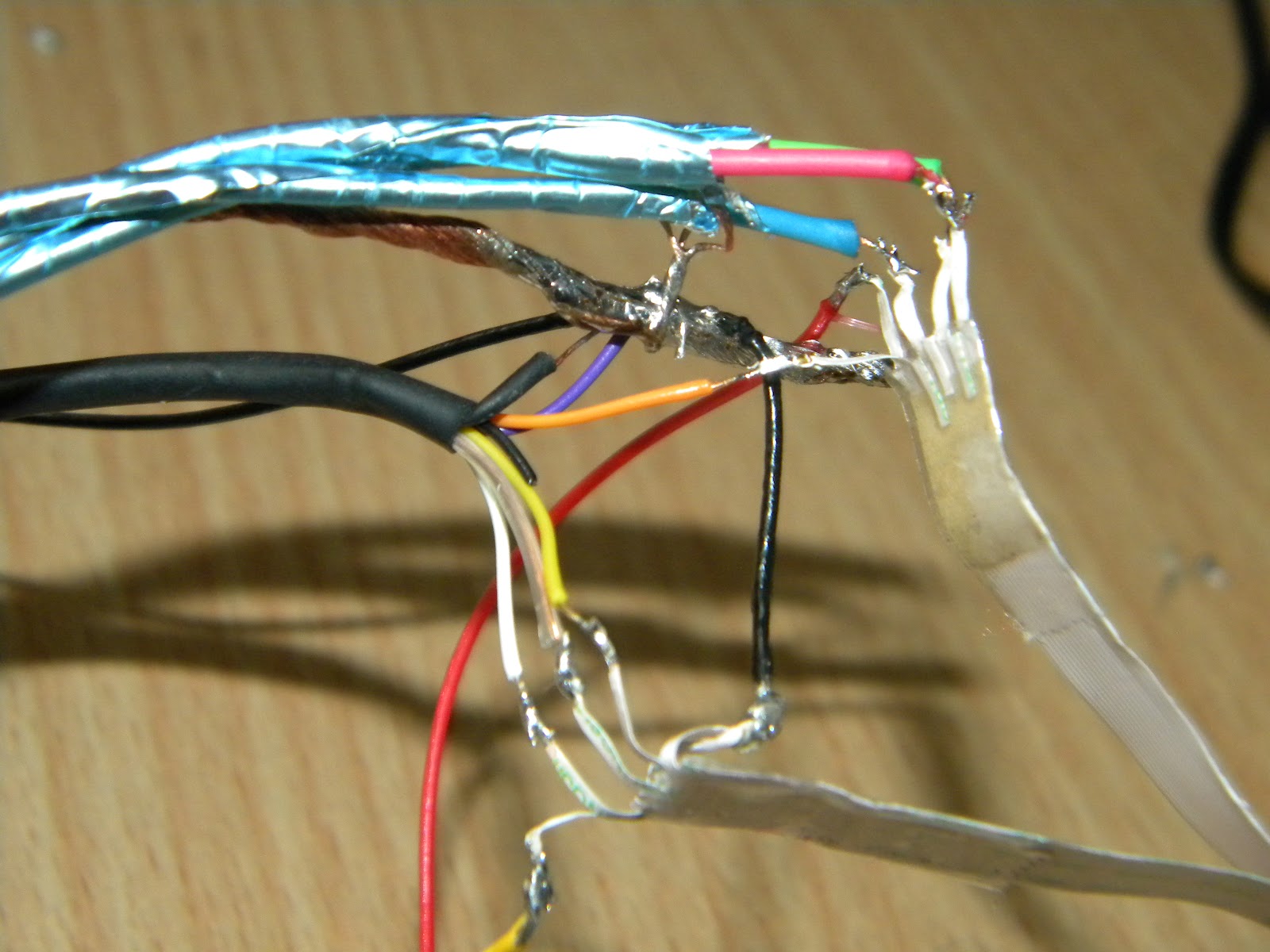 Attempted maker Homemade Macbook miniDVI to VGA adapter